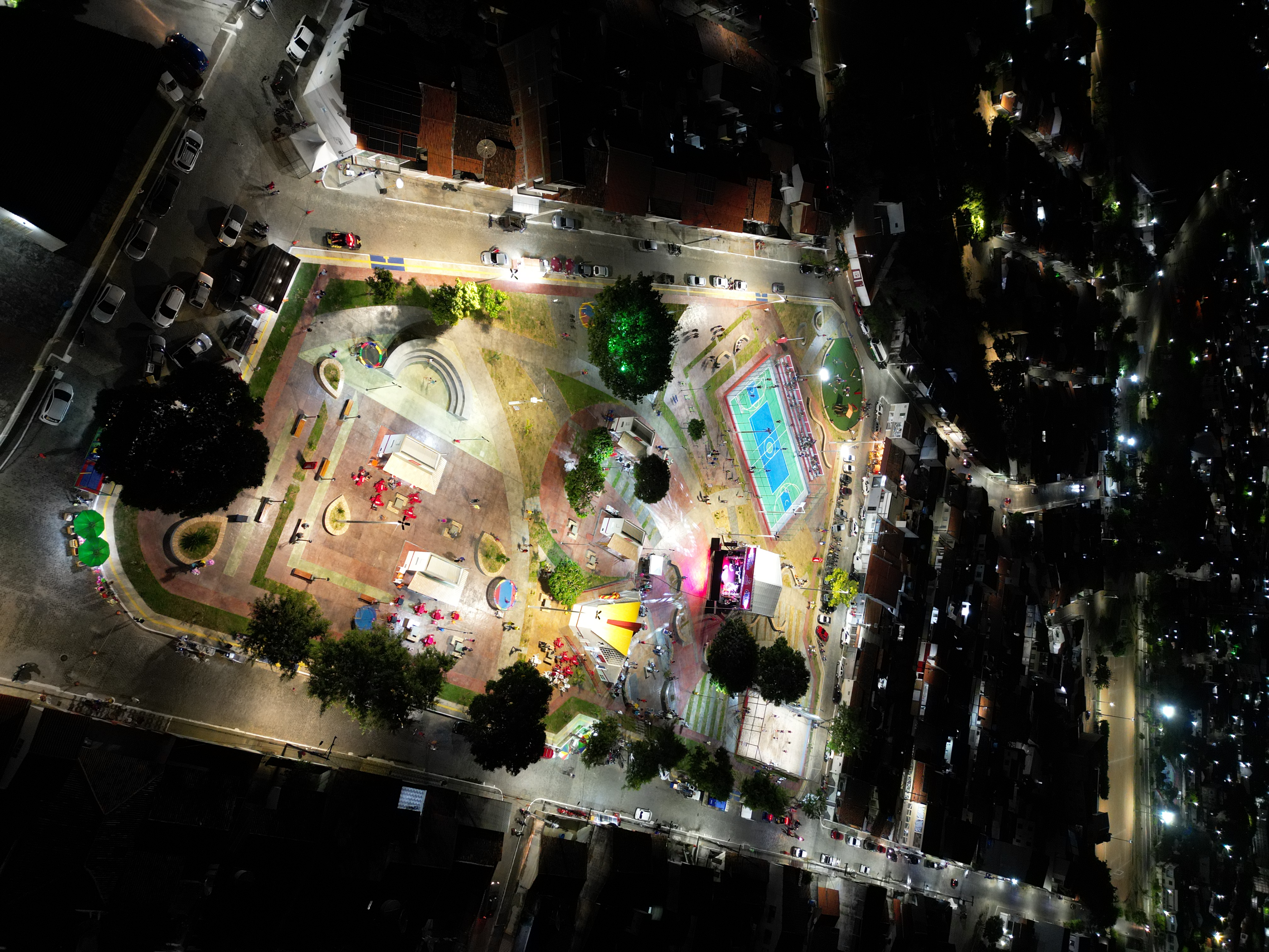 PRAÇA - Revitalização da Praça do Agarrajão