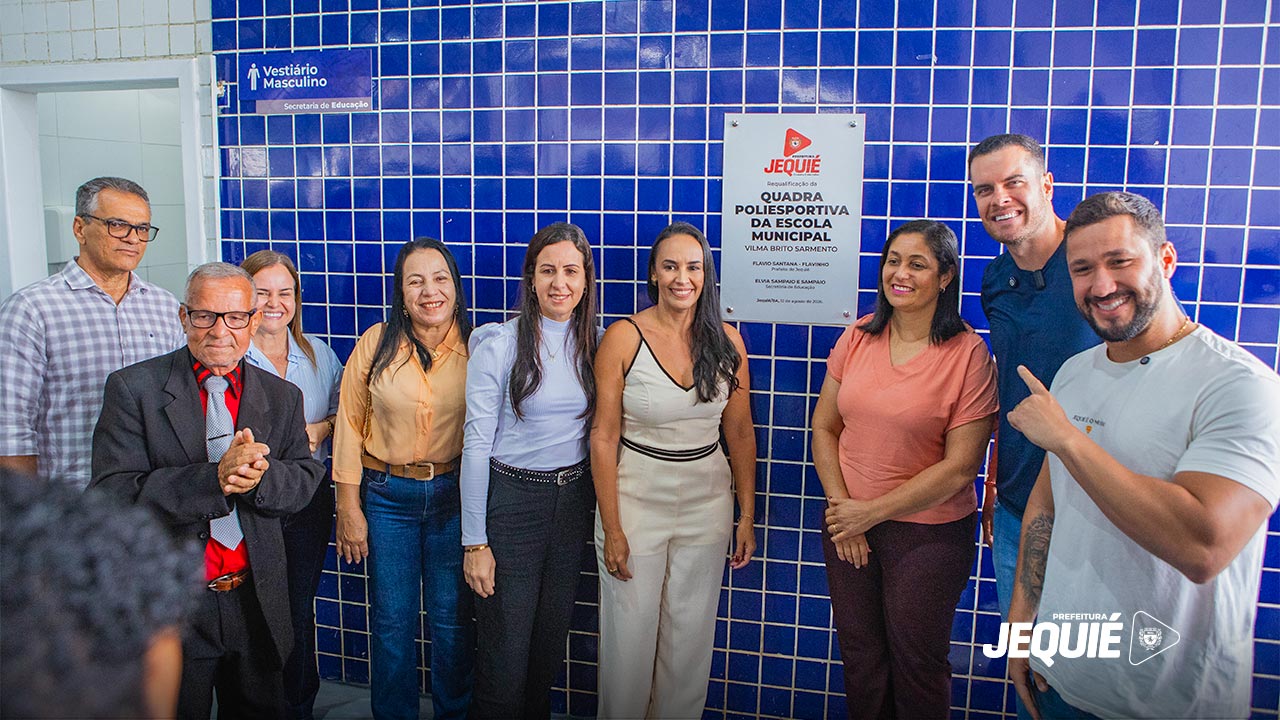 Prefeitura de Jequié contempla estudantes do Loteamento Água Branca com quadra poliesportiva e anuncia novos investimentos