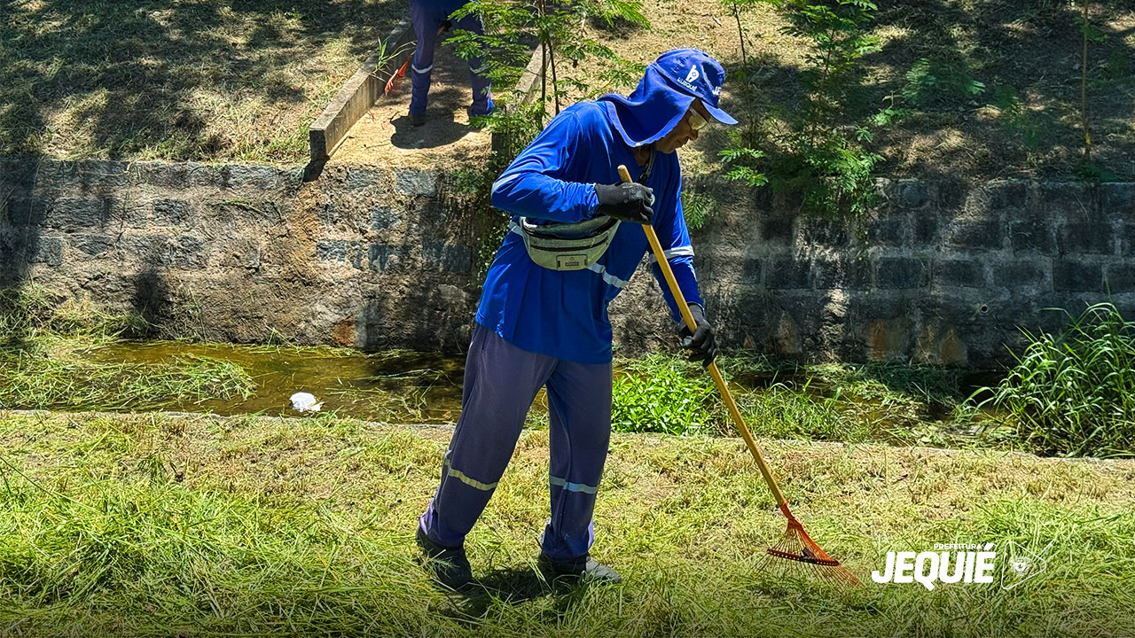 Prefeitura de Jequié segue com mutirão de limpeza urbana em diversos bairros do município
